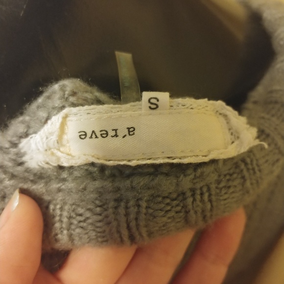 ANTHROPOLOGIE A'Reve Grey Lace Edged Sweater - Picture 5 of 5